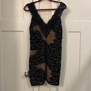 Nasty gal size 8 slip dress velvet cutout with lace